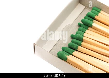 Il verde corrisponde a uno sfondo bianco. Isolare le partite per illuminare un incendio in una scatola Foto Stock