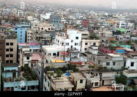 Dhaka, Bangladesh.MARCH,30,2022- una vista superiore della parte sud-orientale della città di Dhaka. Dhaka è la capitale del Bangladesh, si trova nel centro di Banglades Foto Stock