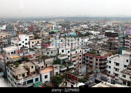 Dhaka, Bangladesh.MARCH,30,2022- una vista superiore della parte sud-orientale della città di Dhaka. Dhaka è la capitale del Bangladesh, si trova nel centro di Banglades Foto Stock