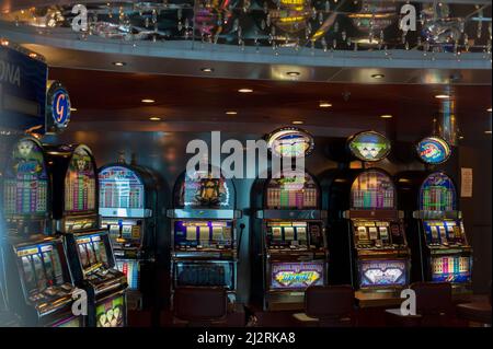 Mar Mediterraneo, 05/09/2013: Crociera in navata, linee Casinò nella Grimaldi. Foto Stock