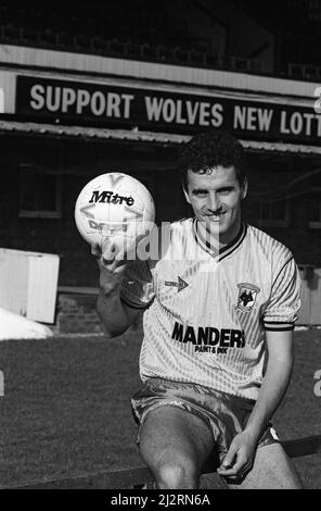 Wolverhampton Wanderers F.C della nuova firma, Paul Cook, al Molineux Stadium. 4 agosto 1992. Foto Stock