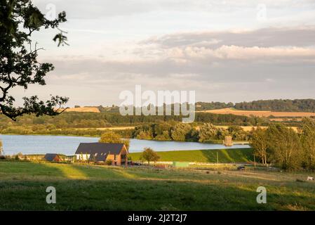 Stanford Reservoir, Northamptonshire/Leicestershire Borders, Regno Unito. Il bacino idrico è attraversato dallo stesso fiume Avon che attraversa Stratford-on-Avon. Foto Stock