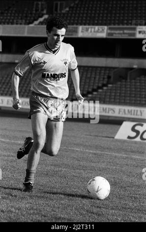 Wolverhampton Wanderers F.C della nuova firma, Paul Cook, al Molineux Stadium. 4 agosto 1992. Foto Stock