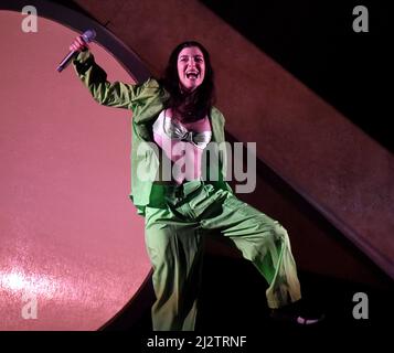 Nashville, Stati Uniti. 03rd Apr 2022. Lord si esibisce nel suo tour "solar Power" al Grand Ole Opry il 3 aprile 2022 a Nashville, Tennessee. © Tammie Arroyo/AFF-USA.com Credit: AFF/Alamy Live News Foto Stock