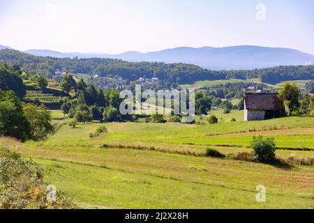 Dolnji Suhor pri Metliki, Paesaggio del Bela Krajina vicino a Metlika Foto Stock