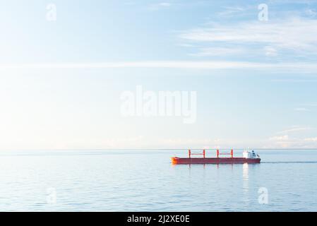 Una barca nel Mar Baltico. Foto Stock