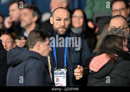 Parigi, Francia. 03rd Apr 2022. Policier, Garde du Corps de Nicolas Sarkozy - PSG vs FC Lorient a Parigi, Francia, il 3 aprile 2022. (Foto di Lionel Urman/Sipa USA) Credit: Sipa USA/Alamy Live News Foto Stock