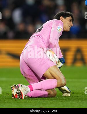 Yassine Bounou Bono del Sevilla FC durante la partita la Liga tra il FC Barcelona e il Sevilla FC disputata allo stadio Camp Nou il 3 aprile 2022 a Barcellona, Spagna. (Foto di Sergio Ruiz / PRESSINPHOTO) Foto Stock