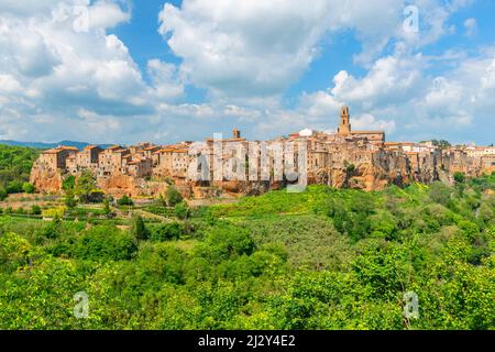 Vista su Pitigliano, Maremma, Provincia di Grosseto, Toscana, Italia Foto Stock