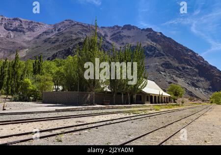 Stazione ferroviaria abbandonata di Polvaredas, Argentina Foto Stock