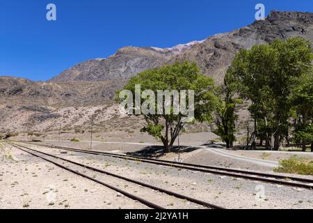 Stazione ferroviaria abbandonata di Polvaredas, Argentina Foto Stock