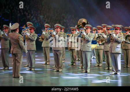 Banda militare delle forze di terra ucraine, breve: Banda militare Chernihiv, Ucraina, a Musikparade 2017, Marching Band Show a Rittal-Arena Wetzlar, Germania, 12th Mar, 2017. Credit: Christian Lademann / LademannMedia Foto Stock