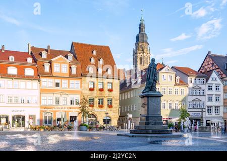 Coburg, Piazza del mercato, il Monumento al Principe Alberto, la Vecchia Farmacia e la Chiesa di Moriz Foto Stock