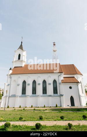 Minsk, Bielorussia. Agosto 2021. Chiesa Zolotogorsky della Santissima Trinità di San Rocco Foto Stock