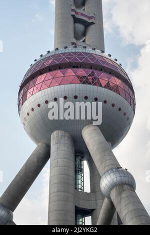 Oriental Pearl Tower a Pudong, Pudong, Shanghai, People&#39;s Repubblica di Cina, Asia Foto Stock