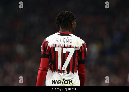 Milano, Italia. 04th Apr 2022. Rafael Leao (AC Milan) durante AC Milan vs Bologna FC, Serie italiana di calcio A a match a Milano, Italy, April 04 2022 Credit: Independent Photo Agency/Alamy Live News Foto Stock