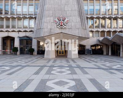 Londra, Grande Londra, Inghilterra, marzo 19 2022: Parte degli edifici Guildhall esterni nella città di Londra Foto Stock