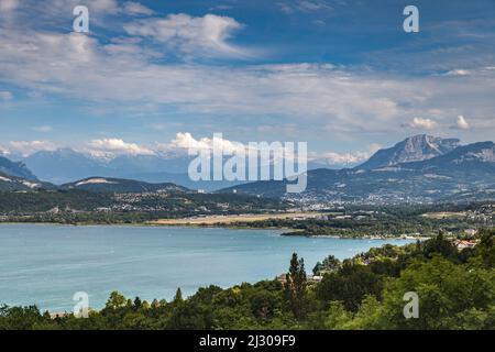 Vue depuis le tunnel du chat sur le lac du Bourget et Chambéry Foto Stock