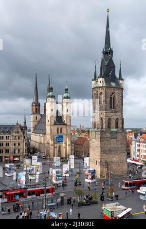 Piazza del mercato, Marienkirche, Roter Turm, Halle an der Saale, Sassonia-Anhalt, Germania Foto Stock