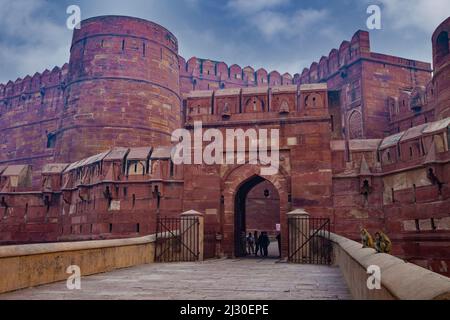 Agra, India. Amar Singh Gate, ingresso al Forte di Agra, 16th-secolo. Foto Stock