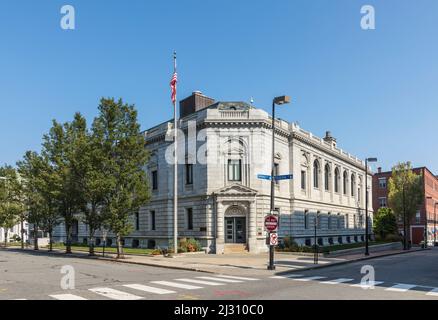 PORTLAND, USA - SEP 15, 2017: Vecchio tribunale di Portland, Maine, Stati Uniti d'America all'incrocio strada del mercato federale strada. Foto Stock