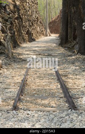 Hellfire Pass sul famigerato Birmania in Thailandia la ferrovia della morte, dove migliaia di prigionieri di guerra alleati asiatici e gli operai sono morti durante la Seconda Guerra Mondiale. Foto Stock