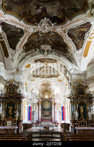 Veduta interna della chiesa del monastero di San Martino, dell'abbazia benedettina di Beuron, Beuron, del Parco Naturale dell'Alto Danubio, dell'alta Valle del Danubio, del Danubio, dell'Albo Svevo, del Baden-Württemberg, Germania Foto Stock