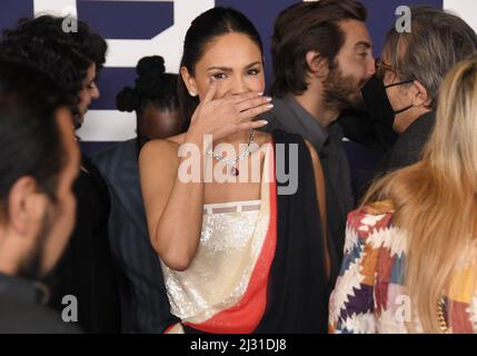 Los Angeles, Stati Uniti. 04th Apr 2022. Eiza González arriva all'AMBULANZA Los Angeles Premiere tenuto presso l'Academy Museum of Motion Pictures di Los Angeles, CA lunedì 4 aprile 2022. (Foto di Sthanlee B. Mirador/Sipa USA) Credit: Sipa USA/Alamy Live News Foto Stock