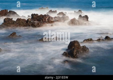 Costa atlantica a Puerto de la Cruz, Tenerife, Isole Canarie, Spagna, Europa Foto Stock