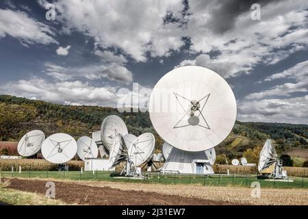 Stazione di terra Fuchsstadt, Intelsat, antenne paraboliche, Hammelburg, bassa Franconia, Baviera, Germania, Foto Stock