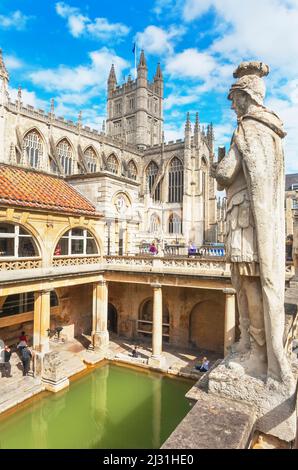Vista delle terme romane e dell'abbazia di Bath, Bath, Somerset, Regno Unito Foto Stock