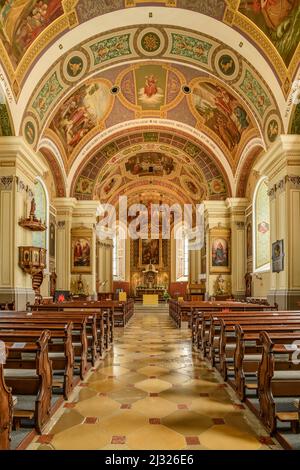 Foto interna della chiesa parrocchiale di San Nicola, Bad Ischl, Salzkammergut, Austria superiore, Austria Foto Stock