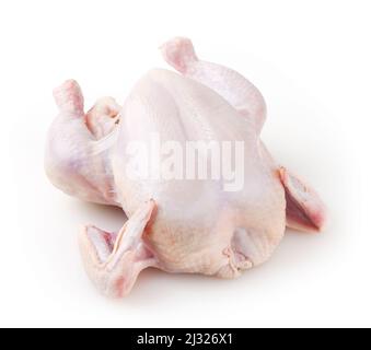 Pollo crudo intero fresco isolato su sfondo bianco Foto Stock