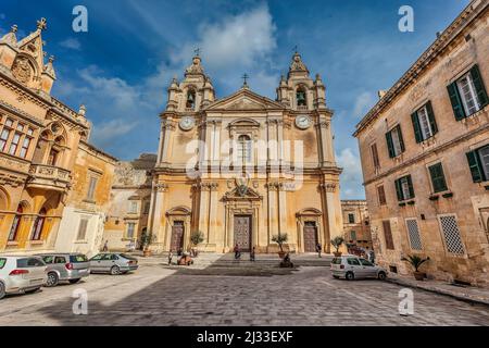 Piccole strade e palazzi a Mdina casa del Trono di Spade, Malta Foto Stock