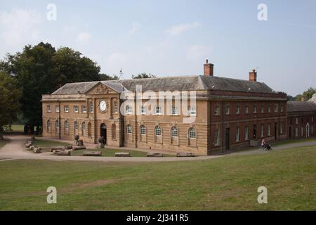 Un edificio all'interno del Parco Wollaton a Nottingham nel Regno Unito Foto Stock