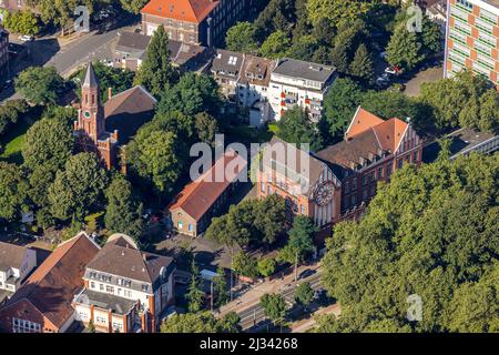 Vista aerea, Evang. Christuskirche e Adolf-Feld-Schule, centro città, Oberhausen, zona della Ruhr, Renania settentrionale-Vestfalia, Germania, luogo di culto, educa Foto Stock