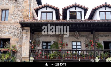 Pittoresca città di Comillas in Cantabria, Spagna settentrionale Foto Stock