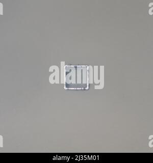 Forma quadrata della cornice nell'acqua Foto Stock