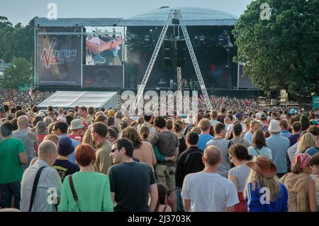 Folle al V Festival, V2004, Hylands Park, Chelmsford, Essex, Regno Unito - 21 agosto 2004 Foto Stock