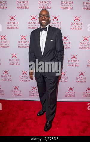 Martino Moore partecipa al Dance Theatre di Harlem Annual Vision Gala in onore di Debbie Allen a New York City. Foto Stock