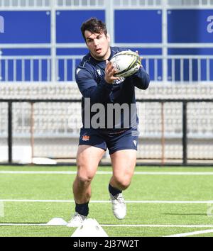 DAM Health Stadium, Murrayfield .Edinburgh.Scotland UK.6th April 22 Edinburgh Rugby Stuart McInally accesso ai media per la sessione di formazione per LA partita DELLA COPPA delle sfide EPCR contro Pau. Credit: eric mccowat/Alamy Live News Foto Stock