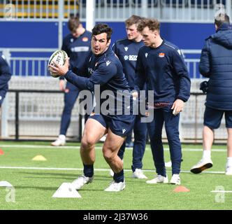 DAM Health Stadium, Murrayfield .Edinburgh.Scotland UK.6th April 22 Edinburgh Rugby Stuart McInally accesso ai media per la sessione di formazione per LA partita DELLA COPPA delle sfide EPCR contro Pau. Credit: eric mccowat/Alamy Live News Foto Stock