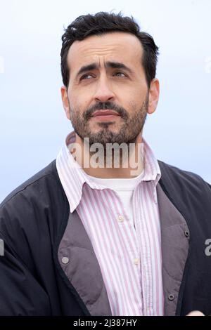 Jonathan Cohen partecipa alla Fotocall le Flambeau durante il Festival delle Canneseries del 5th, il 06 aprile 2022 a Cannes, Francia. Foto di David Niviere/ABACAPRESS.COM Foto Stock