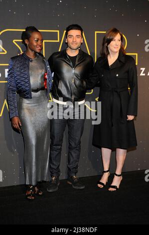 Lupita Nyong'o, Oscar Isaac, Kathleen Kennedy arriva al tappeto nero di 'Star Wars: Episodio VII - The Force Awakens' Fan Event al Cinepolis Antara ON Foto Stock