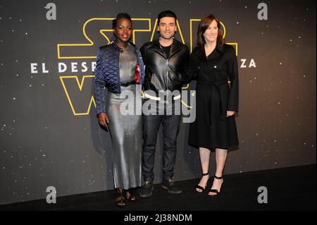 Lupita Nyong'o, Oscar Isaac, Kathleen Kennedy arriva al tappeto nero di 'Star Wars: Episodio VII - The Force Awakens' Fan Event al Cinepolis Antara ON Foto Stock