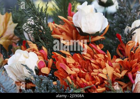 Bella decorazione partito con fiori artificiali. Decorazioni per la casa Foto Stock