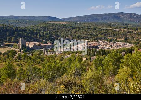 Lagrasse è un comune della Francia meridionale, situato nel dipartimento dell'Aude. Lagrasse fa parte dell'associazione Les Plus Beaux Villages de France. Foto Stock