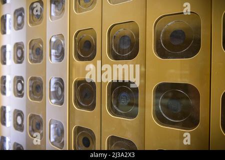 Basra, Iraq - 31 marzo 2022: Foto di oggetti antichi nel museo storico dell'Iraq Foto Stock