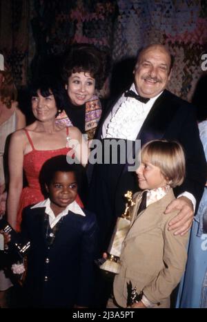 Jackie Coogan con Gary Colman e nipote Keith Coogan 1979 credito: Ralph Dominguez/MediaPunch Foto Stock