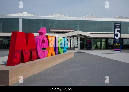 Aspetto dell'Aeroporto Internazionale di Felipe Angeles. Partenze numero cinque. Foto Stock